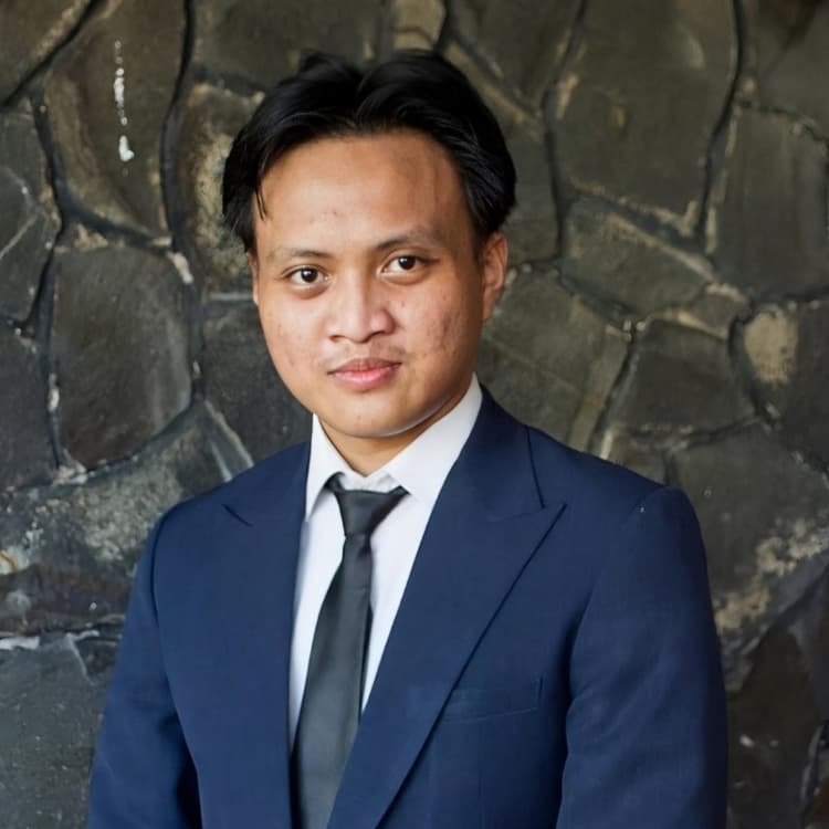 Chandra's professional photo